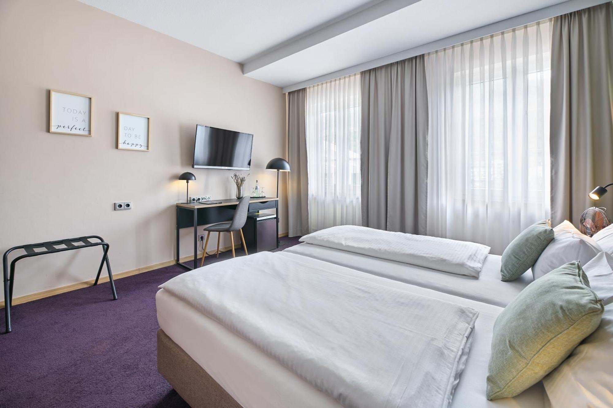 Germania Hotel 3*